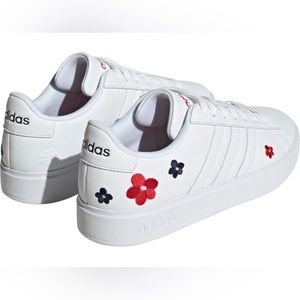 NWT adidas Grand Court 2.0 Sneaker